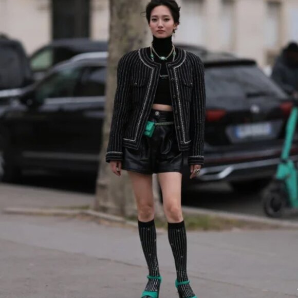 BLACK SPARKLE LUREX SEMI-SHEER KNEE-HIGH SOCKS - Picture 6 of 6